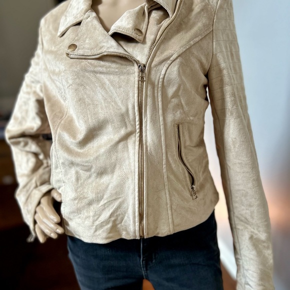 Mi Ami Nude Suede Moto Jacket - Picture 4 of 10